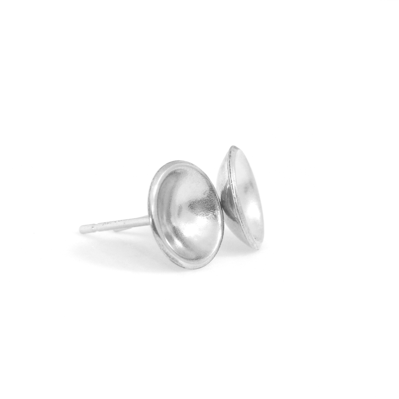 Concave Disc Stud Earrings - Barberry + Lace