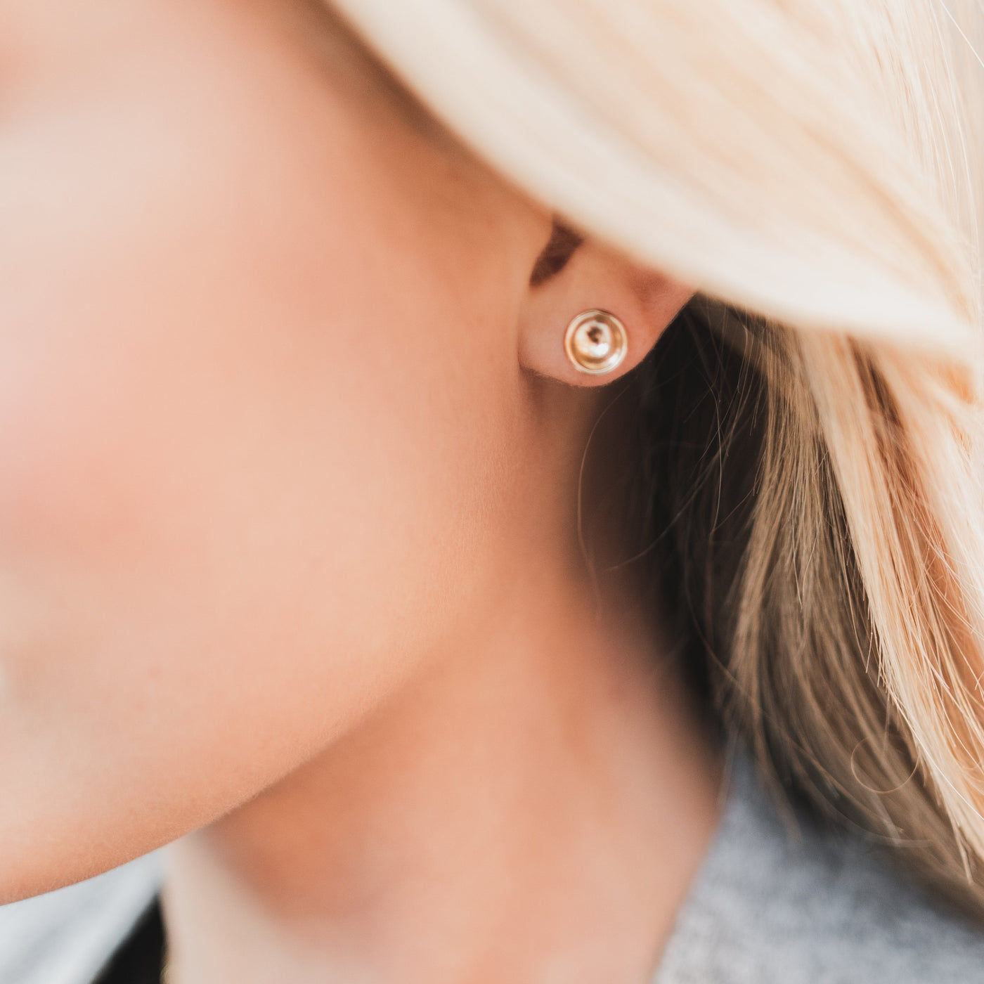 Concave Disc Stud Earrings - Barberry + Lace
