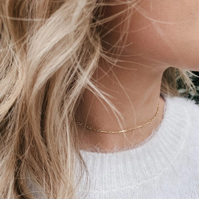 Dainty Bar Choker Necklace - Barberry + Lace